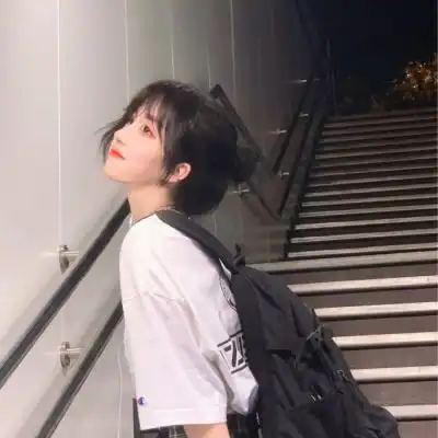 苏瓷成熟精致女头唯美个性成微信头像我要个性网
