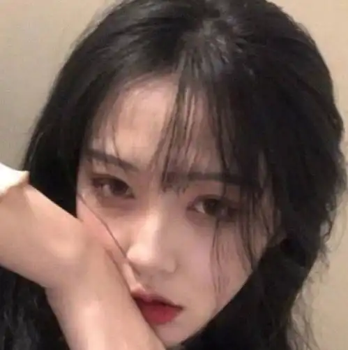 女生不想严重脱发,赶紧多吃这3种食物,让你秀发柔顺有光泽