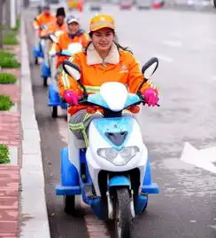 90后美女大学生郭笛成最高学历环卫工(组图)