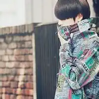 男生侧身头像