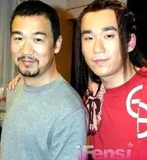 韩庚王力宏小s全智贤明星亲人罕见照曝光32