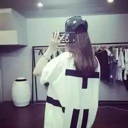 各位朋友有没有这张图的另外一张情侣头像跪求