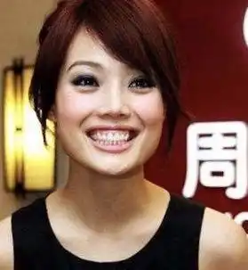 刘亦菲高圆圆林允笑起来太惊悚还是做安静美少女