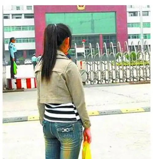 洛阳一男子,挖地窖囚禁6名女孩,后来2死1逃,剩下的3人都被判刑