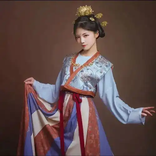 汉服lolitajk,少女们穿出上百亿新风口