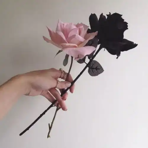 分开之后,咬着牙放