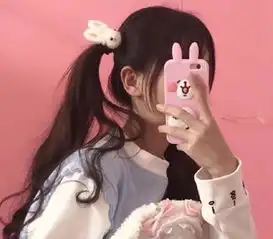 12星座女萌翻心小举动双鱼嘟嘟嘴,天秤撩头发,天蝎万千宠爱
