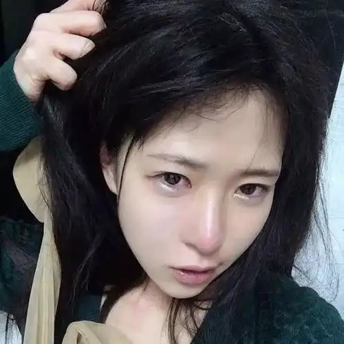 搞笑gif图和女友玩跷跷板,场面一度十分尴尬