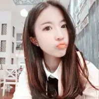 风情万种qq女生头像外表很阳光内心灰常阴