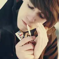 个性女生头像请收回你那虚伪的爱