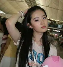 宅男女神刘亦菲裸妆胜似素颜亲授夜间美白攻略