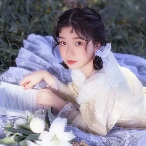 文艺复古女生头像春日礼赞夏日序章