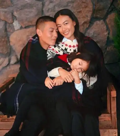 杨永晴一个让陈冠希割腕自杀的女孩