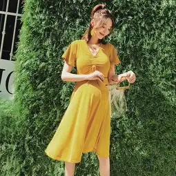 都说当妈的女人最美,清新时髦孕妈连衣裙,不一样的靓妈新概念
