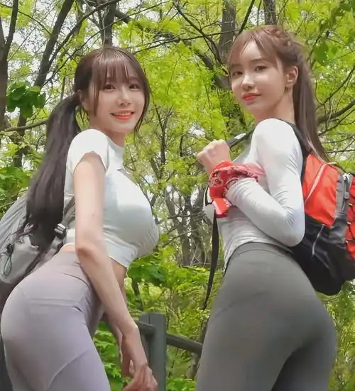 美女图百变女神清纯与性感并存