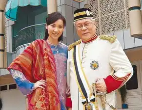 乘胜32d汤碗胸激战陈山聪整容隆胸拍全裸写真,与19岁车震再与5女断背