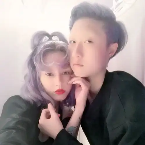 吴卓林女友分享摄影作品,非主流炫恩爱引领时代潮流