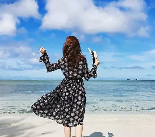 气质连衣裙,营造出甜美淑女的感觉