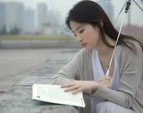 刘亦菲为什么从来不接清宫戏看到她的甄嬛装,网友直接大结局