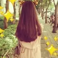 女生头像不露脸只要不露脸就行无论正面还是背影,背影最好是齐长发没有文字