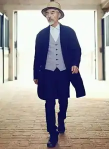 他演了一辈子配角,却是中国最会穿衣服的男人,没有之一