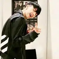 你那么骄傲不如脱光了炫耀男生头像