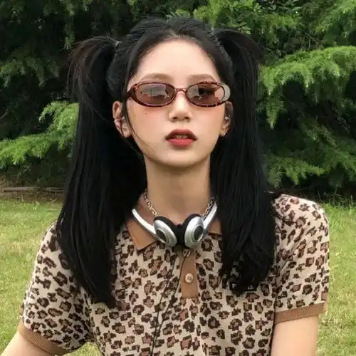 英子互动话题个性高冷女生头像说说你被坑的经历