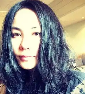 王菲45岁生日微博晒美照成长照盘点