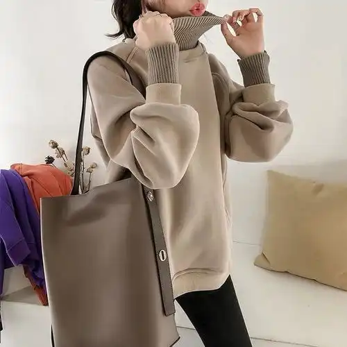 突然发现假两件卫衣,特别适合微胖女生穿,时尚保暖更显瘦