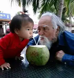 看看这位80岁的少年,你的生活简直是个老头子