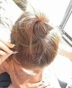 简单精致花苞头怎么扎显嫩森女花苞头盘发图解