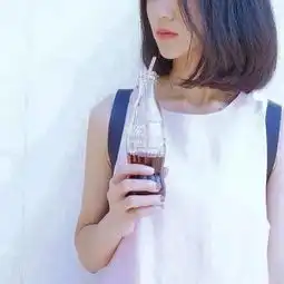 90后萌妹子剪了款摩卡短波波美死个人