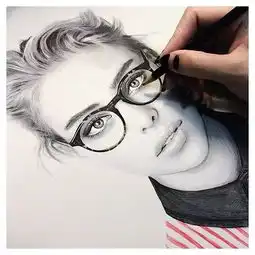 素描这样留白,营造的气氛更强