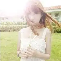 qq清纯女生含有风景的头像找出来看看