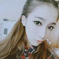 双手托下巴女生头像微信头像图片大全