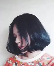 短发的妹子进来看看,这是不是你想要的梨花烫,气质又减龄很美哦