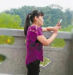妈妈离家出走爸爸日渐消沉15岁女孩写40个帖子网络寻母