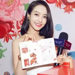 杨幂刘诗诗lob头领衔,露耳侧颜杀美成一股清流