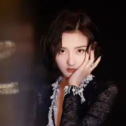 宋祖儿后台赶作业为什么会上热搜大家如何评论的