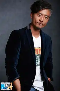 高清邵桐质感写真曝光胡渣熟男魅力腔调十足