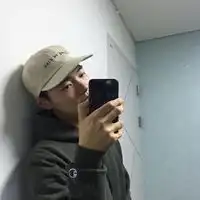 手机控帅气男生头像超酷个性男头