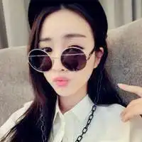 时尚的哈哈镜qq女生头像
