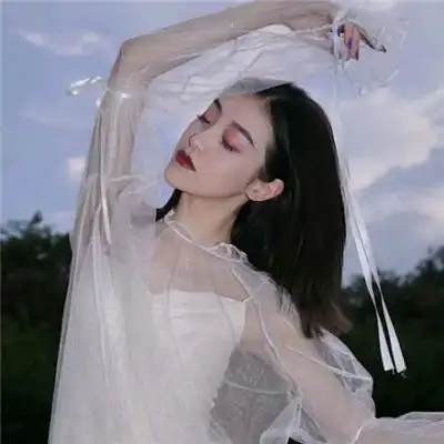 小清新气质女生头像,我自从有你陪伴变的开心了