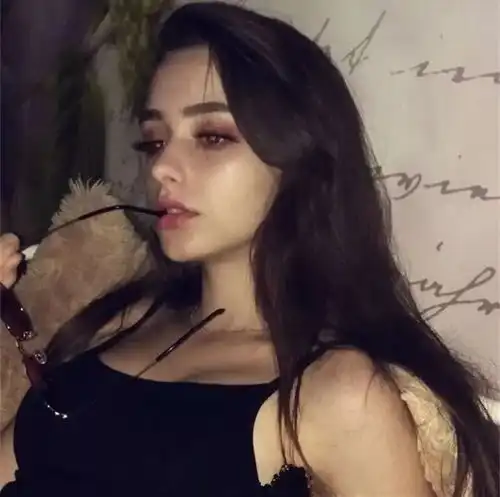 不得不说,她们的发型美的有点过分了