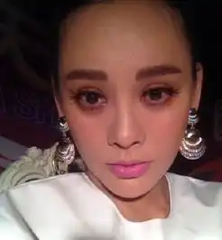 宁静晒与郭德纲卖萌自拍照网友美女与野兽