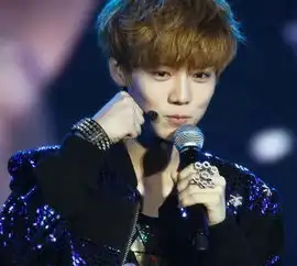 吴亦凡鹿晗李易峰陈伟霆当红男星嘟嘴照谁最呆萌