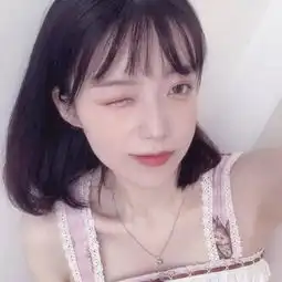 女生头像最幸福的事莫过于她在闹,你在笑,如此温暖一生