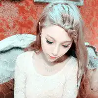 世上好人多妹子就是一个脸蛋超美的女生头像