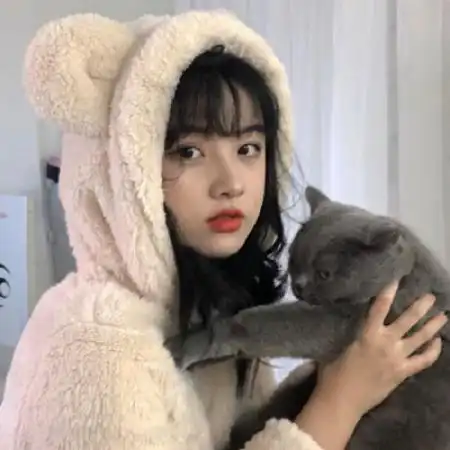 抱猫的美女头像抱猫的美女头像图片