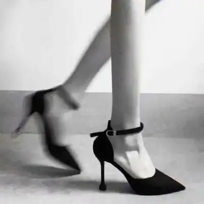 霜蛊女御成熟高冷jio杂高跟间女生头像我要个性网